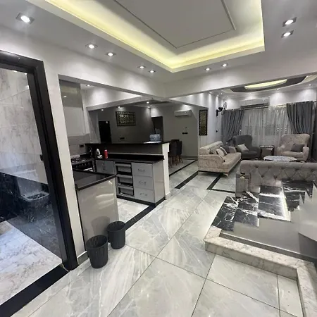 Grand Oasis Rooms